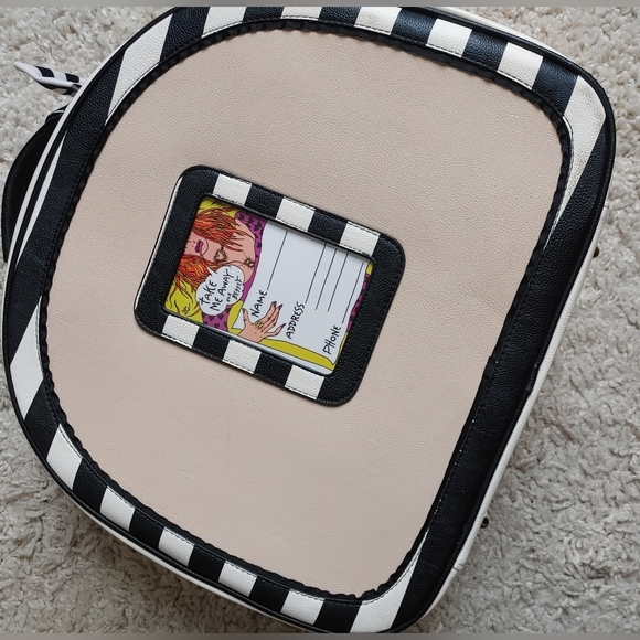 Betsey Johnson donut bag - Picture 3 of 4